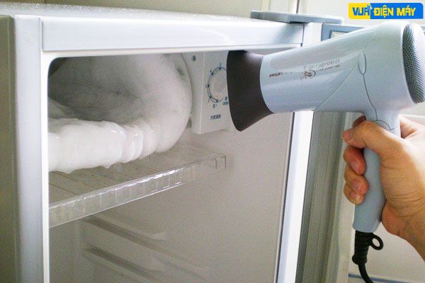 Tại sao tủ lạnh aqua bị đóng tuyết?